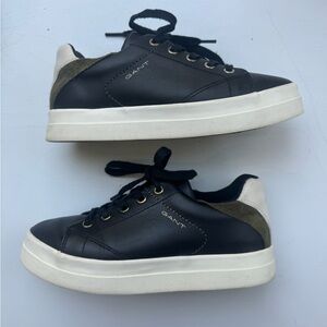Gant Avona Black Leather Sneakers size 6